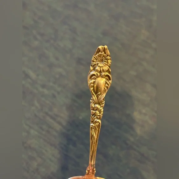 Sterling Silver antique vintage decorative slotted spoon - Picture 7 of 7
